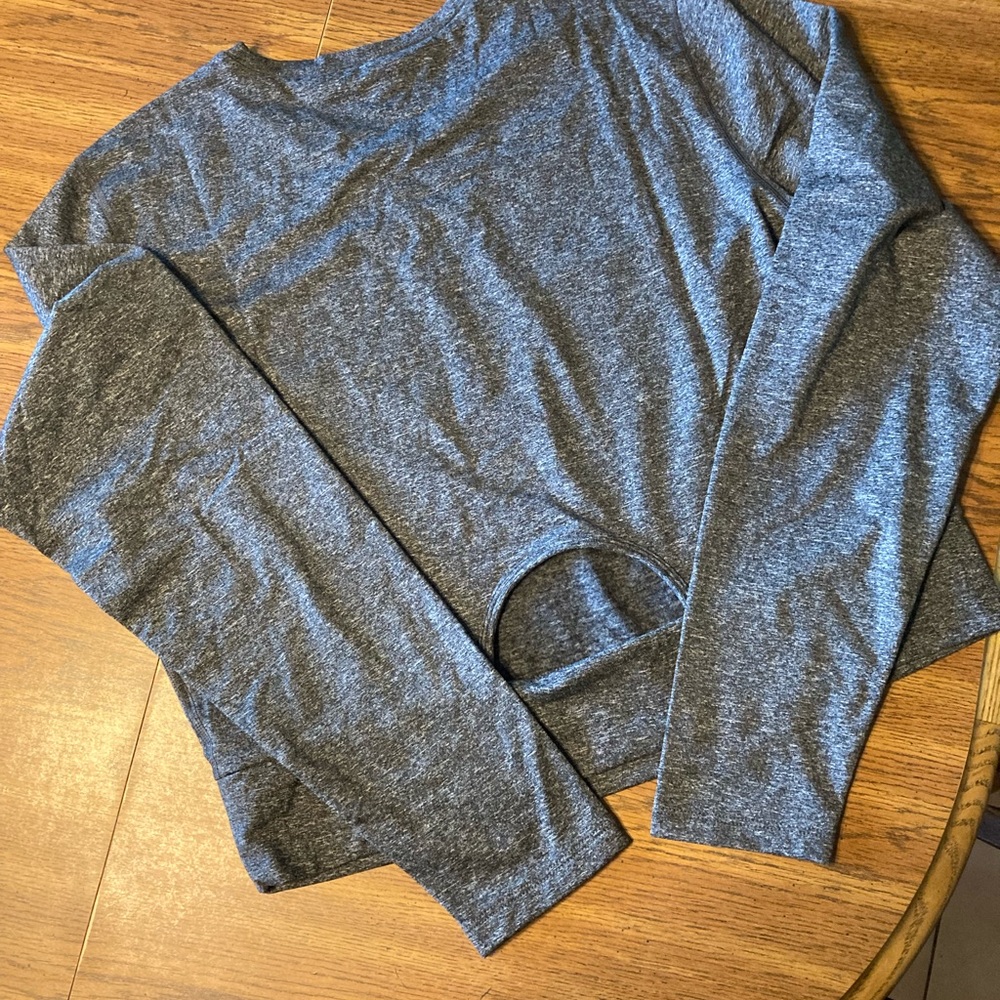 Old Navy Women’s Top - Picture 5 of 5